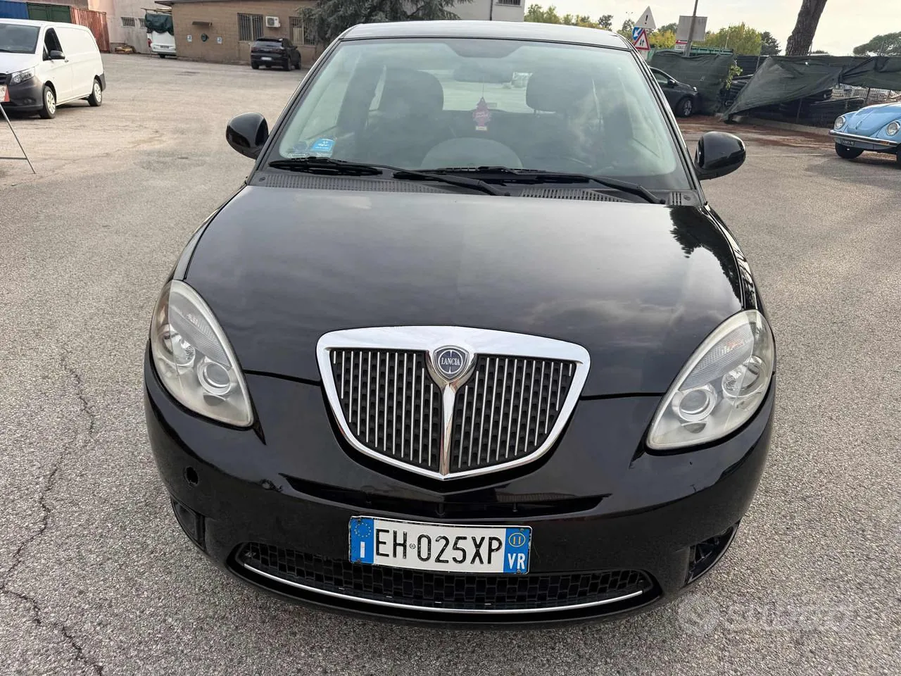 Lancia Ypsilon 2011 photo 2