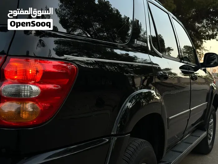 Toyota Sequoia 2004 photo 3