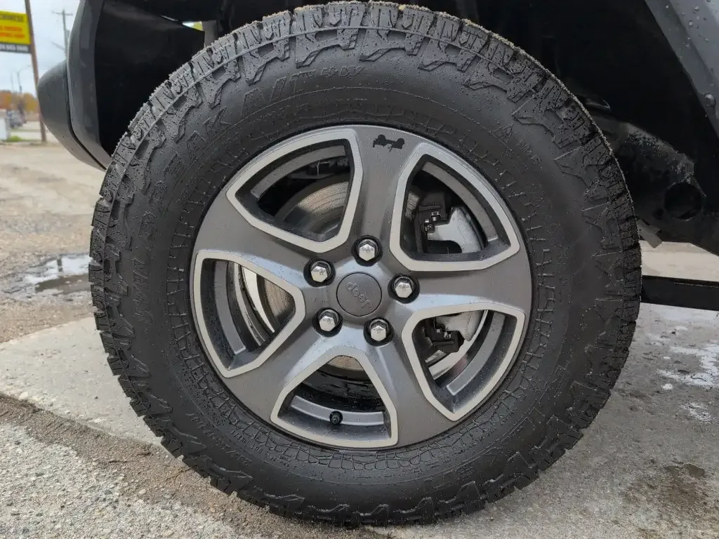 Jeep Wrangler 2018 photo 2