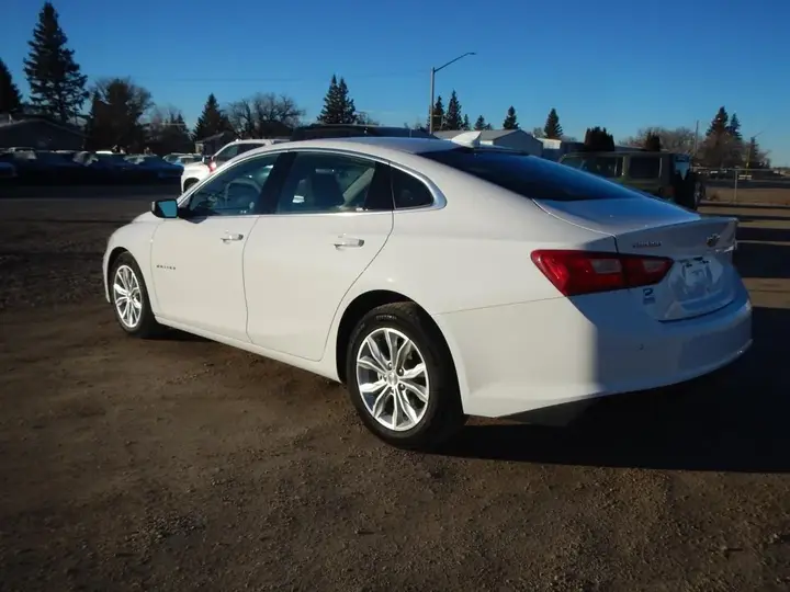 Chevrolet Malibu 2024 photo 3