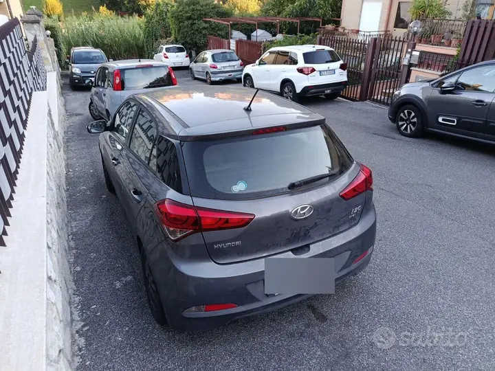 Hyundai I20 2017 photo 3
