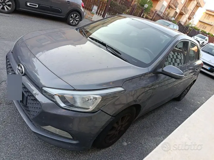 Hyundai I20 2017 photo 2