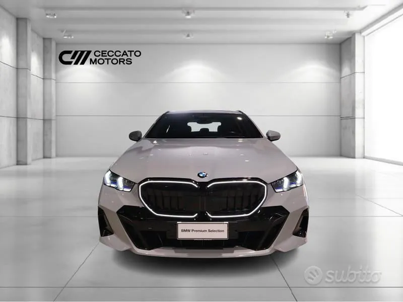 BMW 5 Series 2024 photo 2