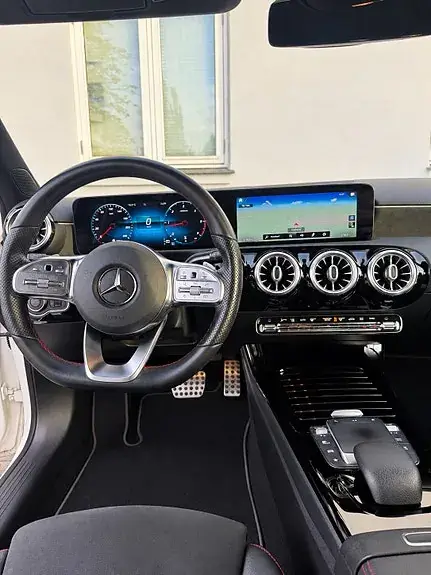 Mercedes-Benz A 200 D 2021 photo 5