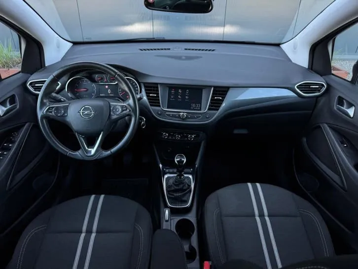 Opel Crossland X 2024 photo 2