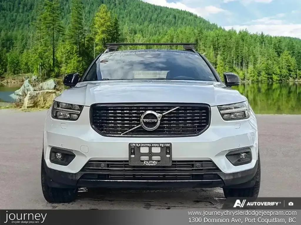 Volvo Xc40 2022 photo 2