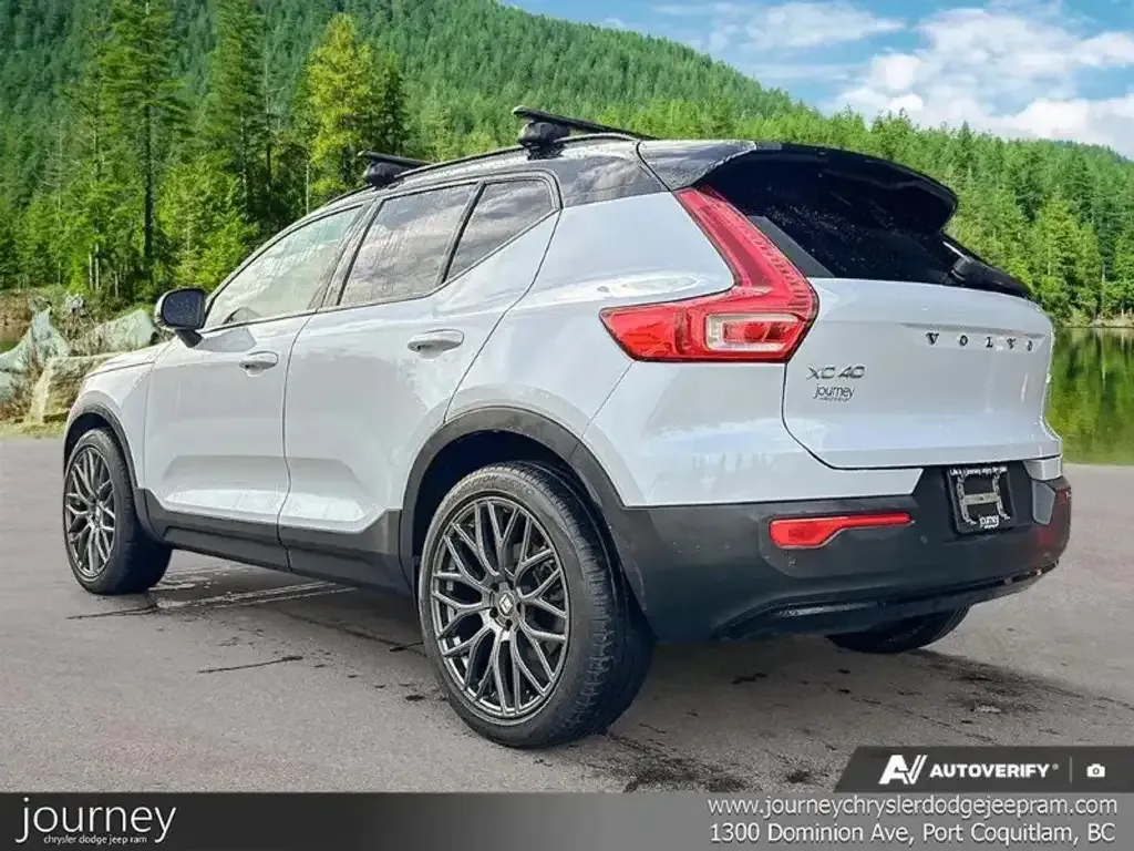 Volvo Xc40 2022 photo 4