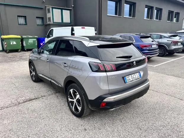 Peugeot 3008 2021 photo 3