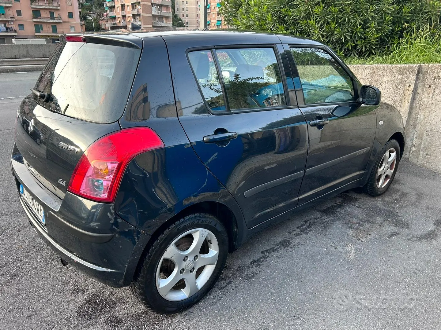 Suzuki Swift 2007 photo 2