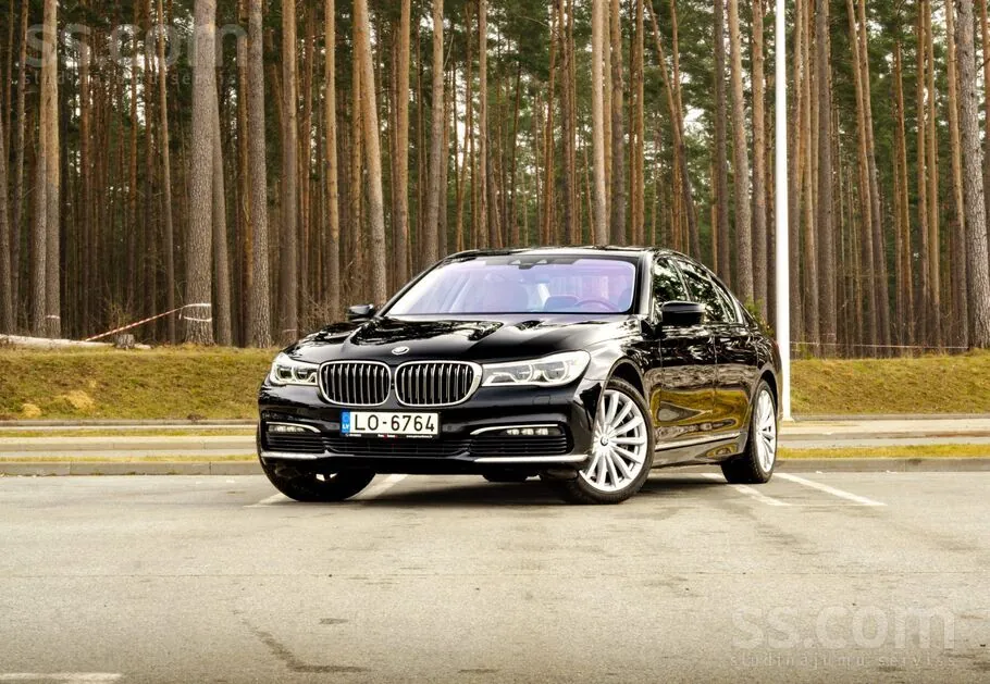 BMW 750I