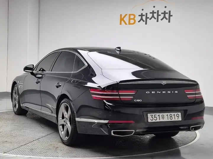 Genesis G80 2021 photo 2