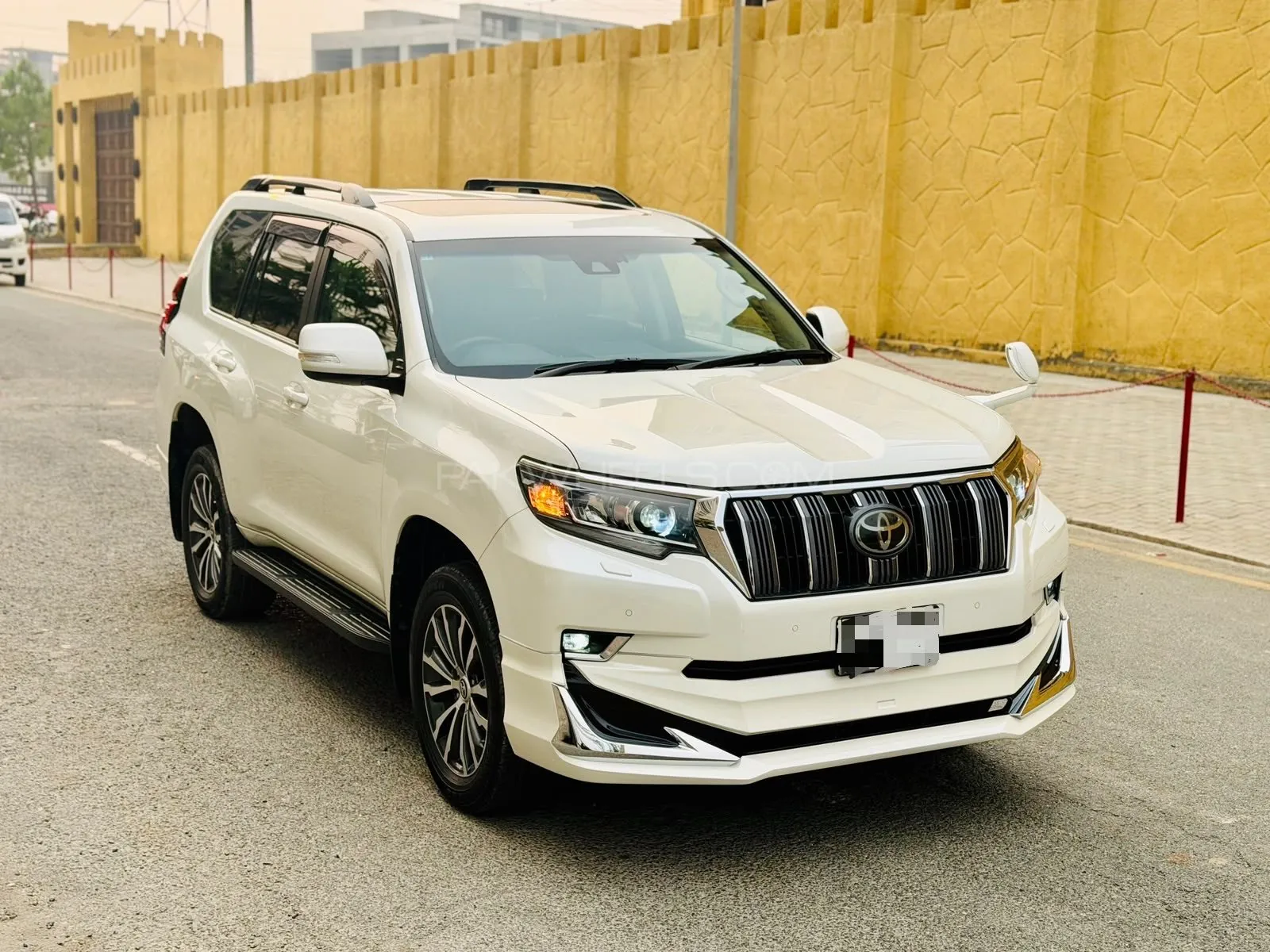 Toyota Prado