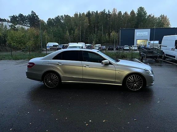 Mercedes-Benz E350 2011 photo 3