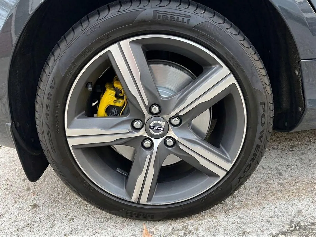 Volvo V40 2017 photo 3