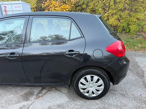 Toyota Auris 2009 photo 4
