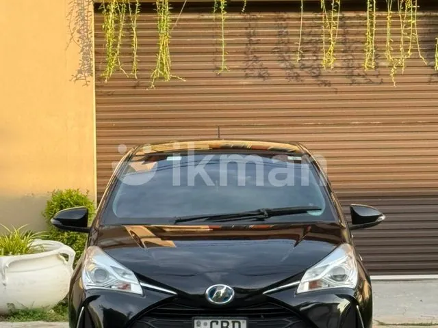 Toyota Vitz 2017 photo 5