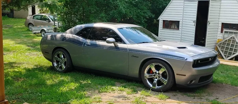 Dodge Challenger 2015 photo 2