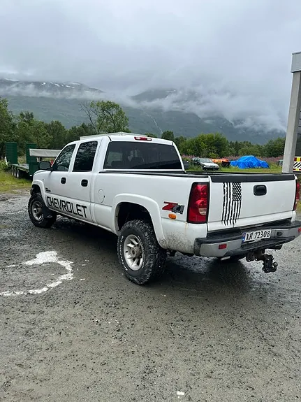 Chevrolet Silverado 2500 2005 photo 2