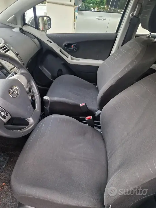Toyota Yaris 2006 photo 5