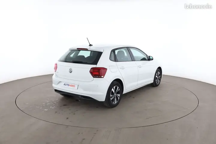 Volkswagen Polo 2018 photo 3
