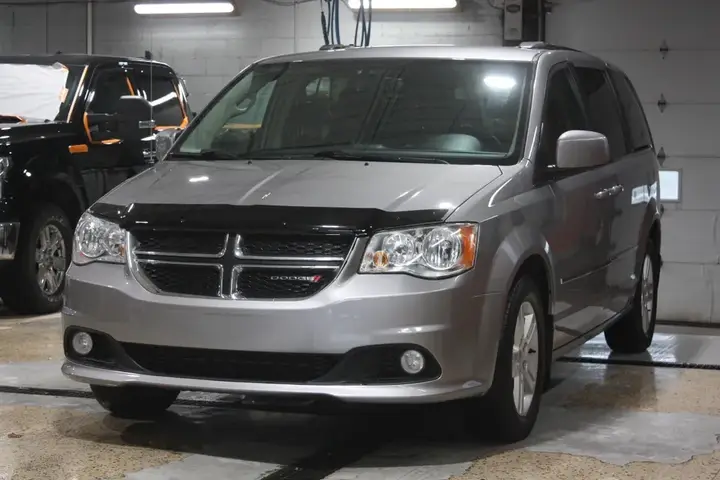 Dodge Grand Caravan 2017 photo 3