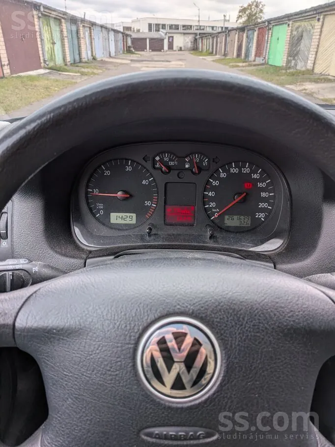 Volkswagen Golf 4 2001 photo 5