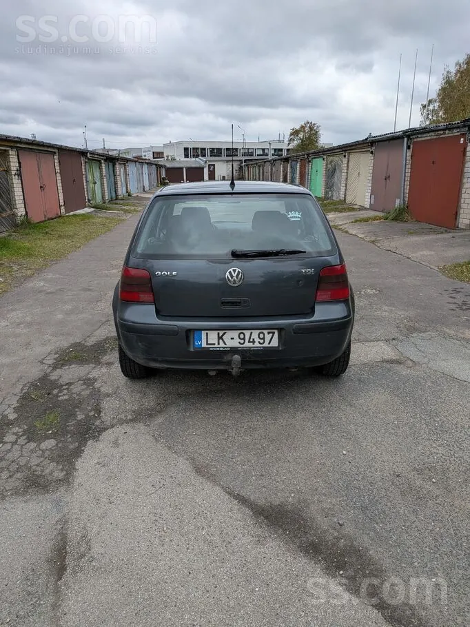Volkswagen Golf 4 2001 photo 3