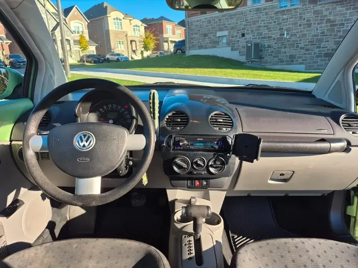 Volkswagen Beetle 2001 photo 5