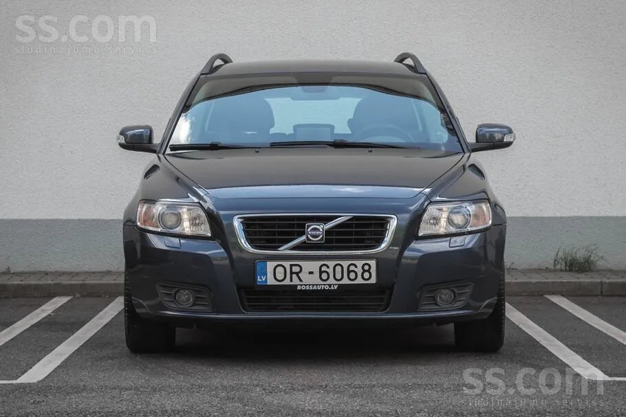 Volvo V50 2008 photo 2