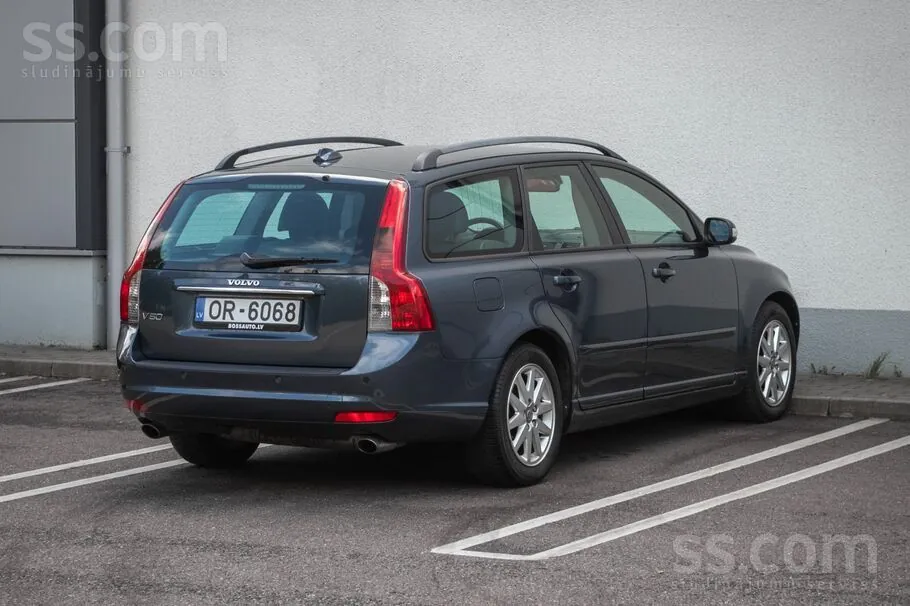Volvo V50 2008 photo 5