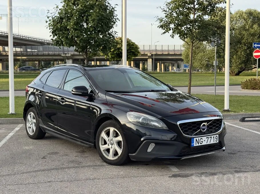 Volvo V40