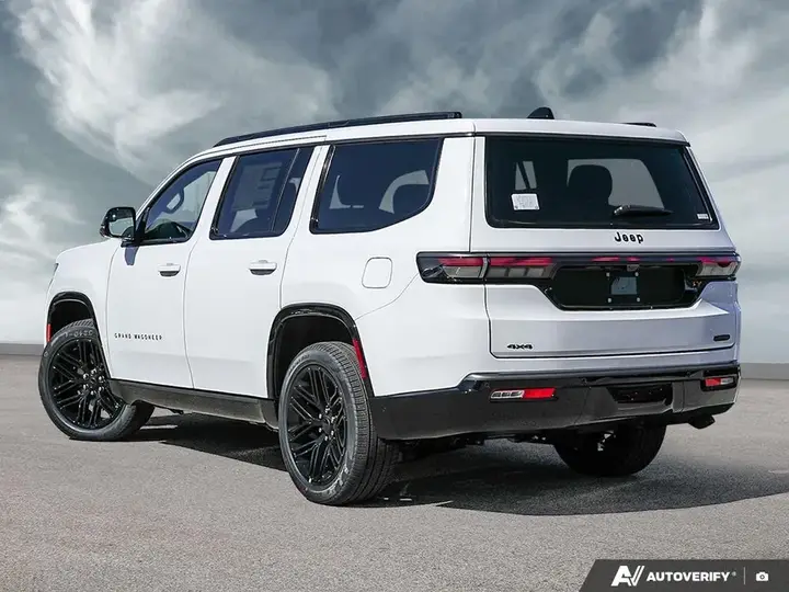 Jeep Grand Wagoneer 2027 photo 4
