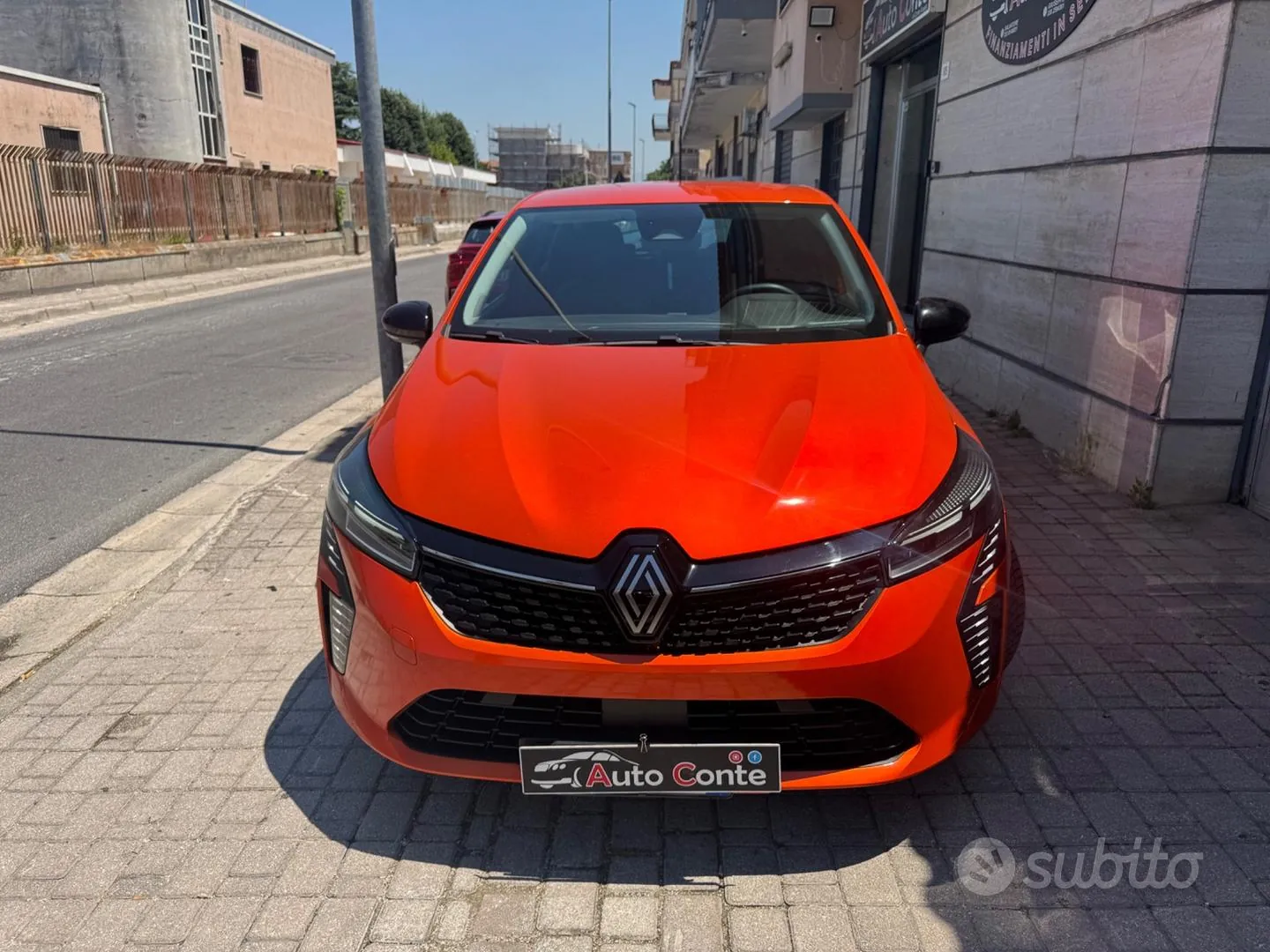 Renault Clio 2024 photo 2