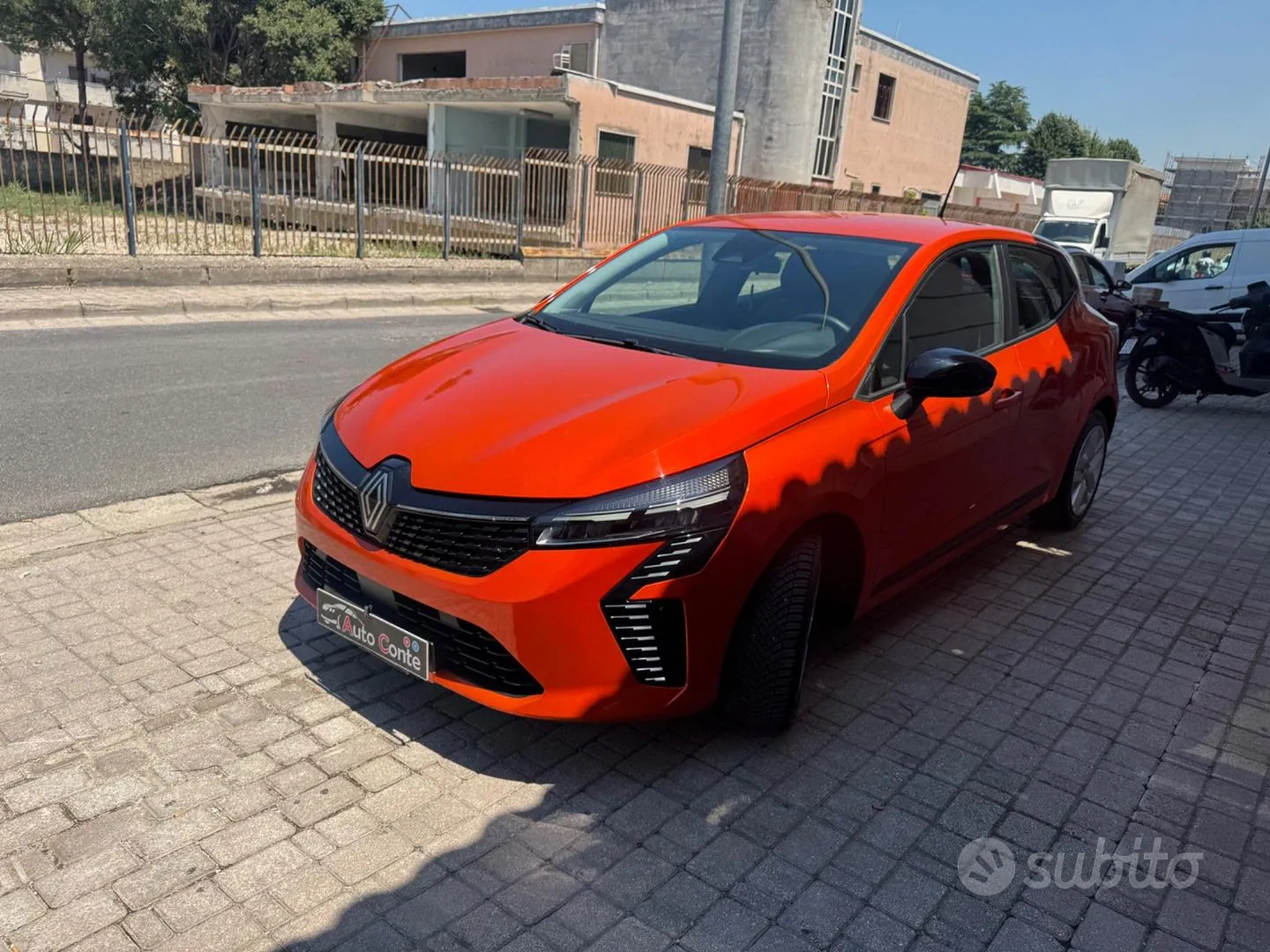 Renault Clio 2024 photo 3