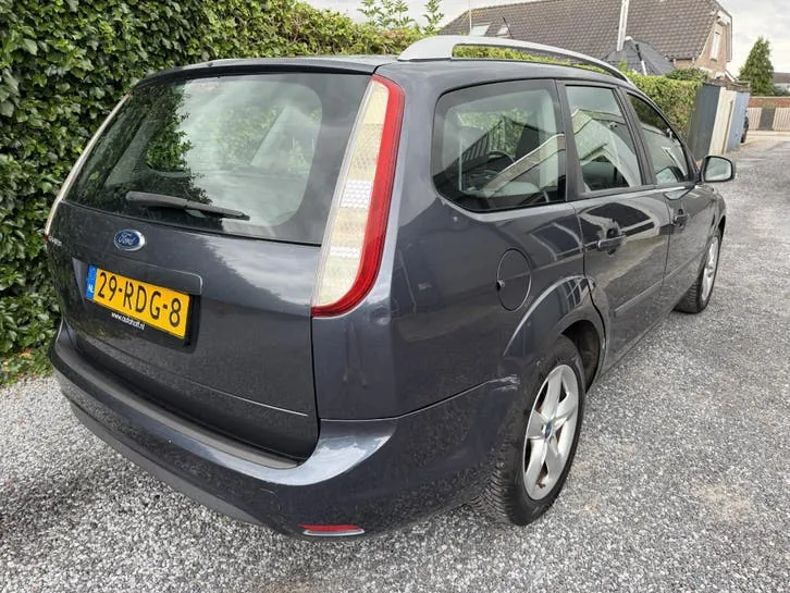 Ford Focus 2011 photo 3