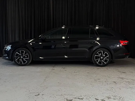 Skoda Superb 2023 photo 5