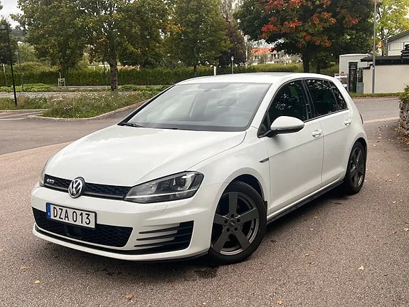 Volkswagen Golf Vii