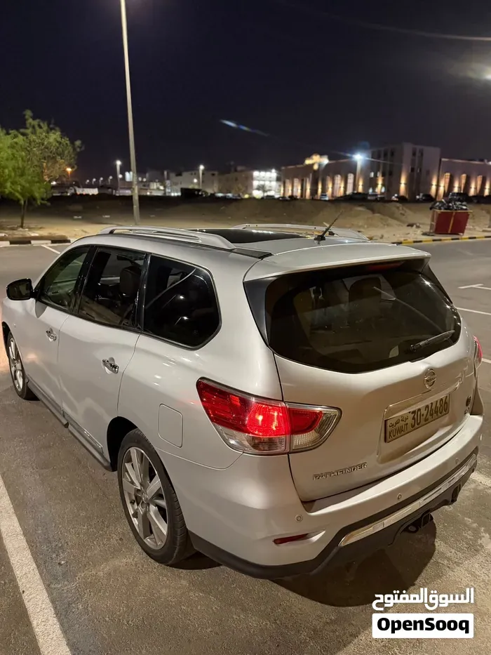 Nissan Pathfinder 2014 photo 4