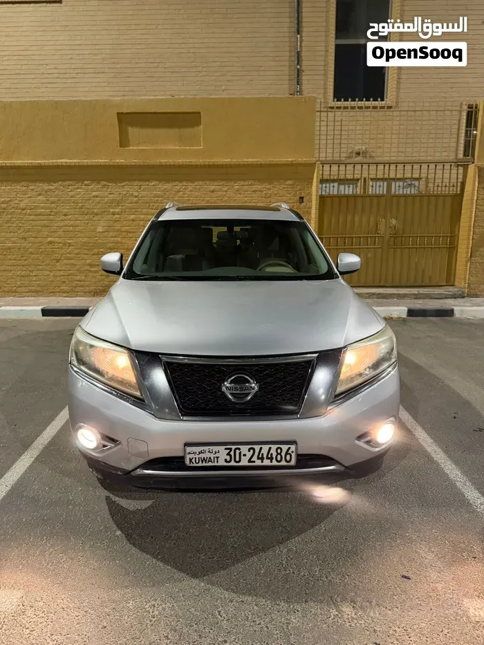 Nissan Pathfinder 2014 photo 2