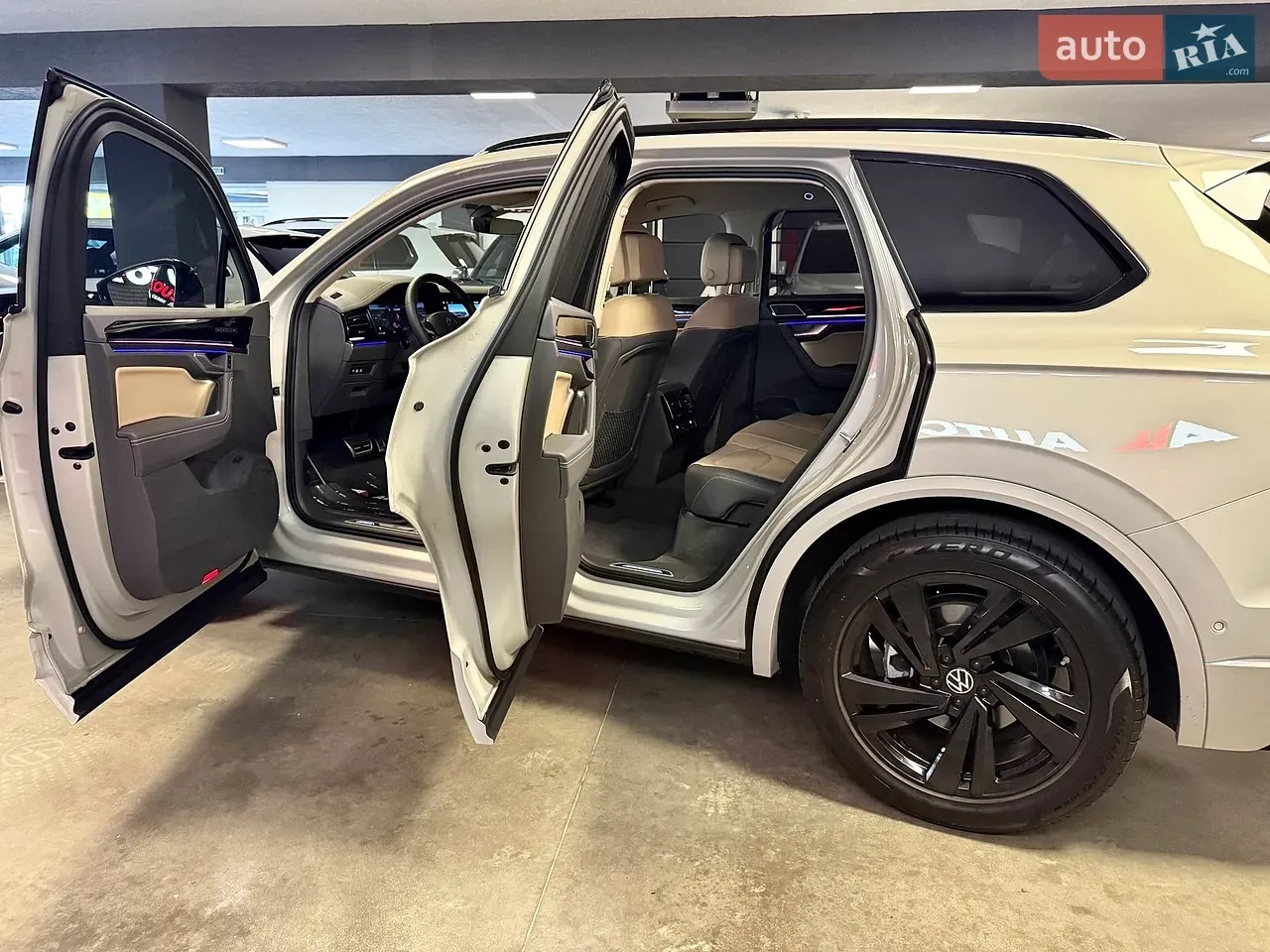 Volkswagen Touareg 2025 photo 3