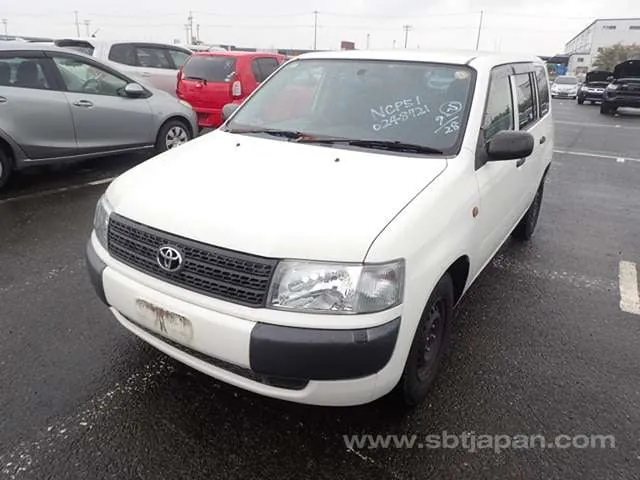 Toyota Probox 2010 photo 2