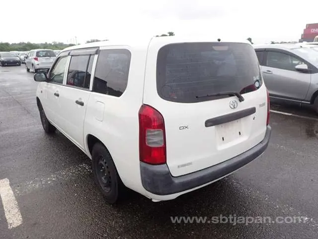 Toyota Probox 2010 photo 3