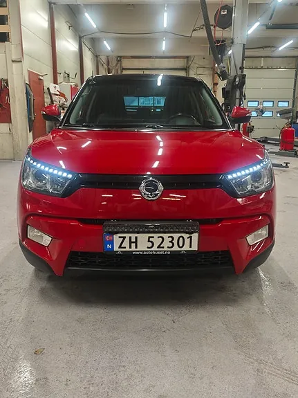 KG Mobility Tivoli 2017 photo 2
