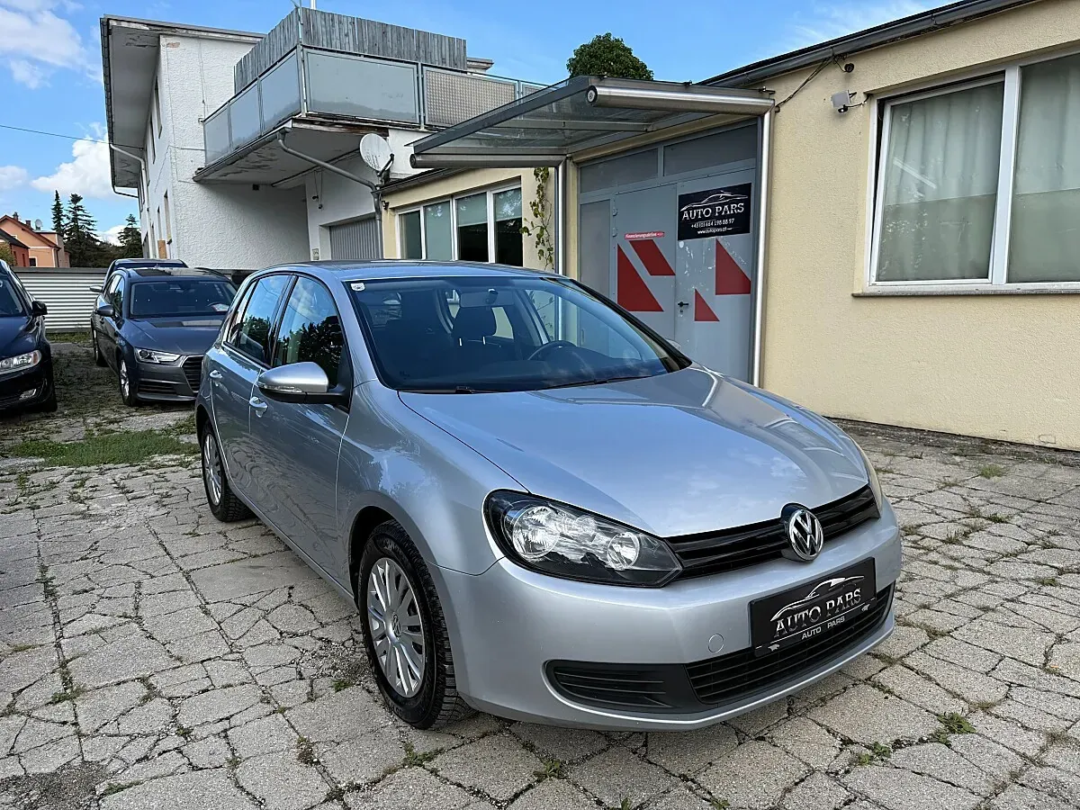 Volkswagen Golf 2011 photo 3