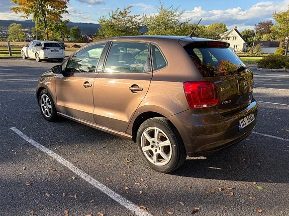 Volkswagen Polo 2012 photo 3