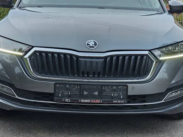 Skoda Octavia Combi 2023 photo 4
