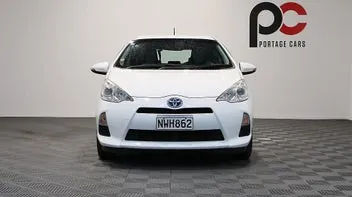 Toyota Aqua 2014 photo 3