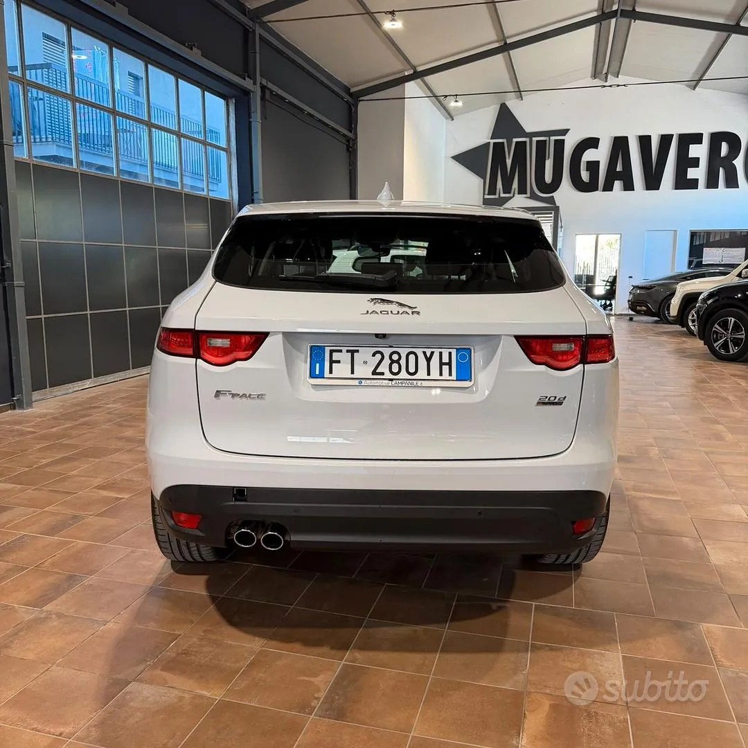 Jaguar F-Pace 2019 photo 4