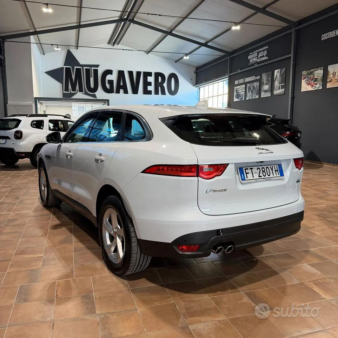 Jaguar F-Pace 2019 photo 3