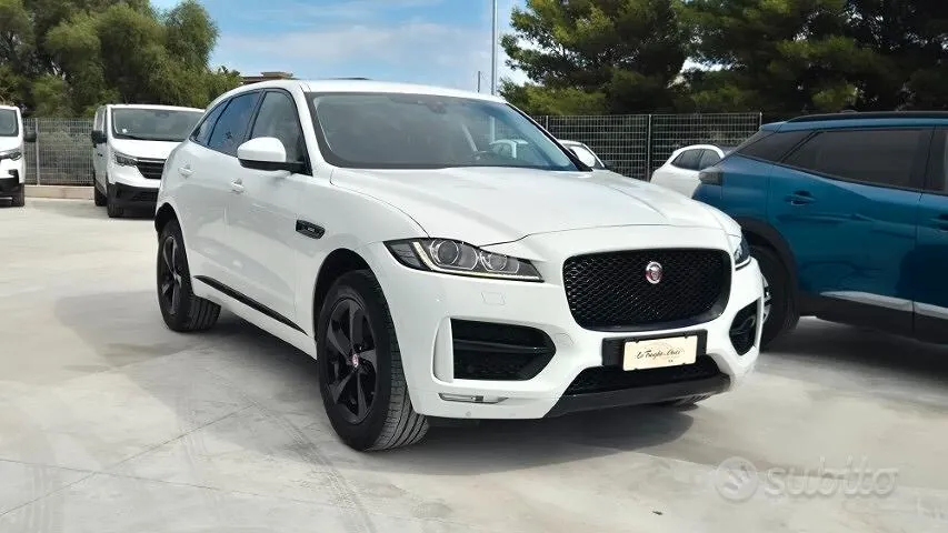 Jaguar F-Pace 2016 photo 5